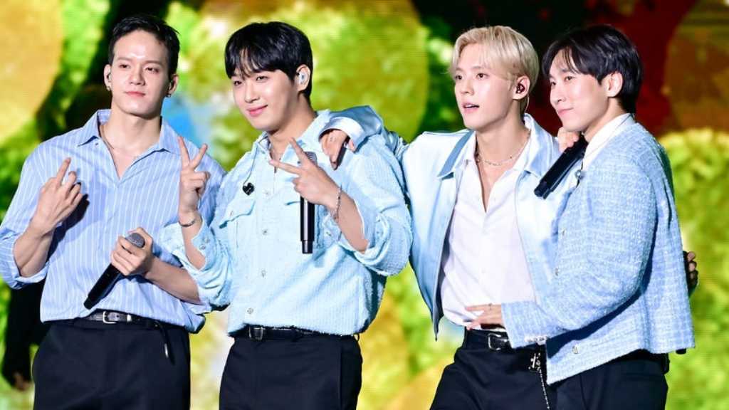 【PHOTO】BTOB「永東大路K-POPコンサート」でステージ披露