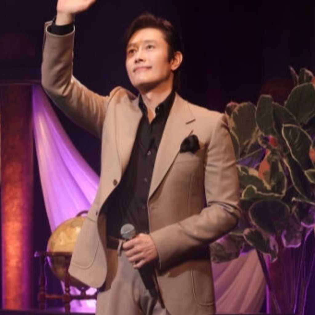 イ・ビョンホン、約3年ぶりの日本ファンミーティングを盛況裏に終了…多彩なコーナーにファン歓喜