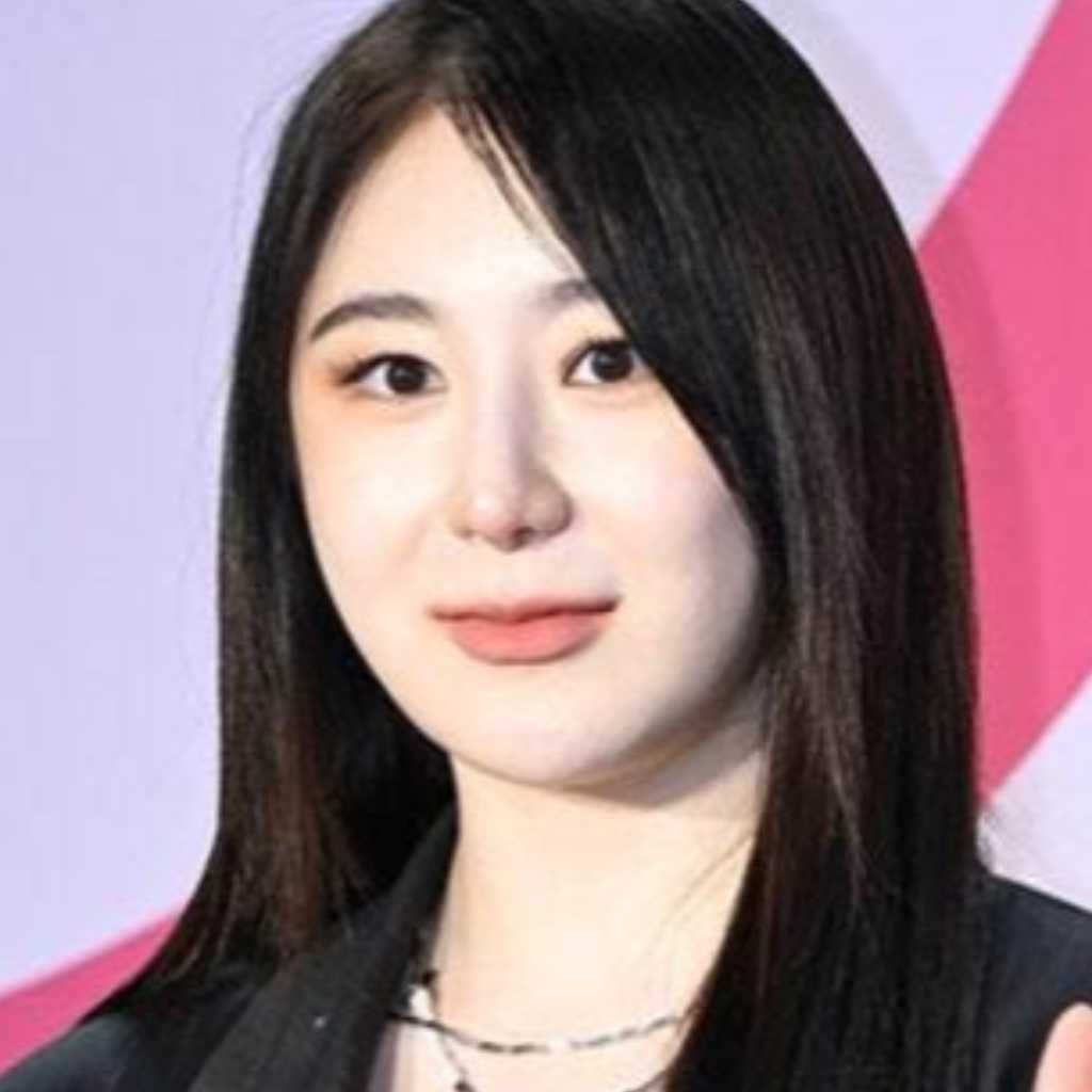 IZ*ONE出身イ・チェヨン、WMエンターテインメントとの契約終了を発表…今後の活動は