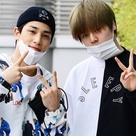 【PHOTO】イ・ハンギョル＆ナム・ドヒョンのユニットH＆D、ラジオの収録に参加…爽やかに登場（動画あり）