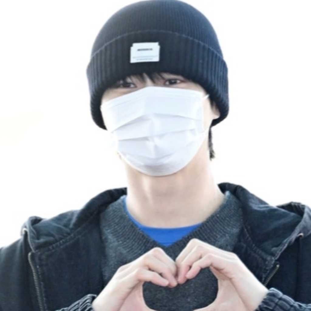 【PHOTO】ビョン・ウソク、海外スケジュールのため出国（動画あり）