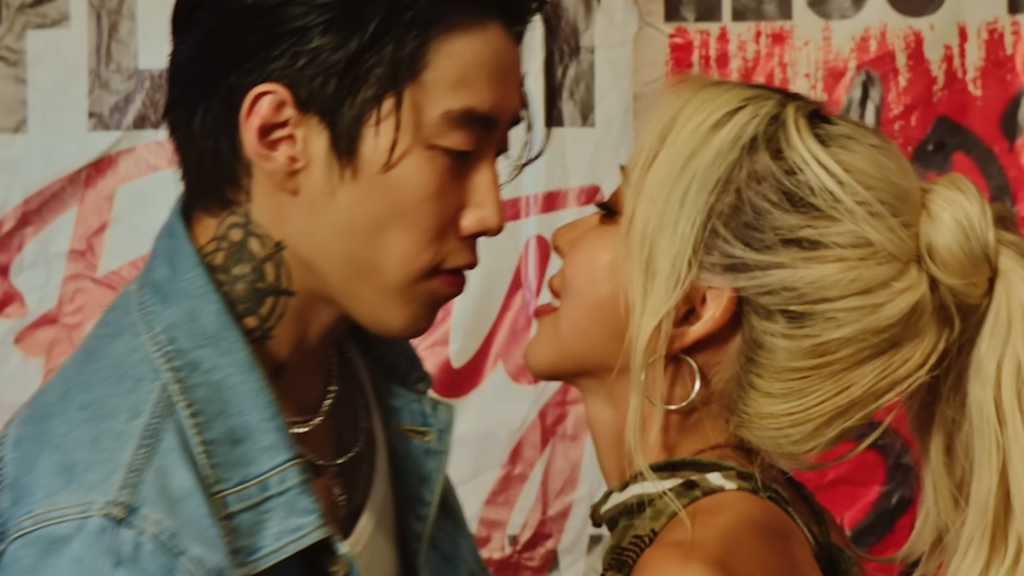 宇宙少女 ダヨン＆パク・ジェボム、キス寸前のダンスパフォーマンスに注目！コラボ曲「FLIRTY」MV公開