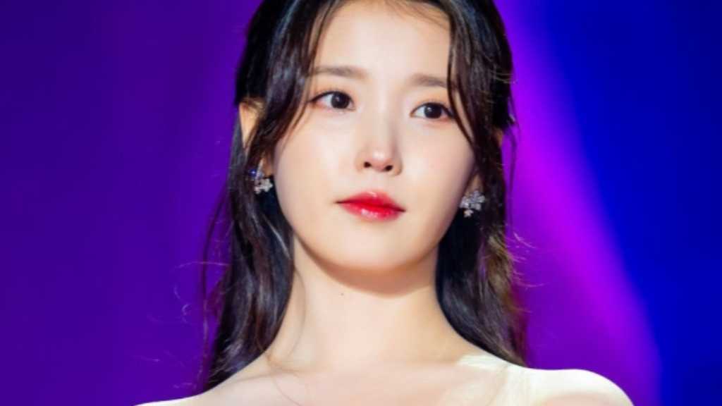 IU、年末を迎え約2000万円を寄付…4つの団体を支援