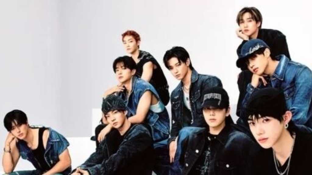 「歌手とファンのプライドを侵害」THE BOYZ、QWERのペンライト類似問題に…韓国マネジメント連合も遺憾