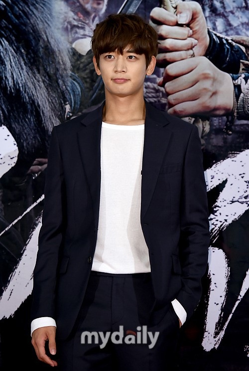 Photo Shineeのミンホからソ イングクまで パイレーツ Vip試写会に出席 応援に来ました Kstyle