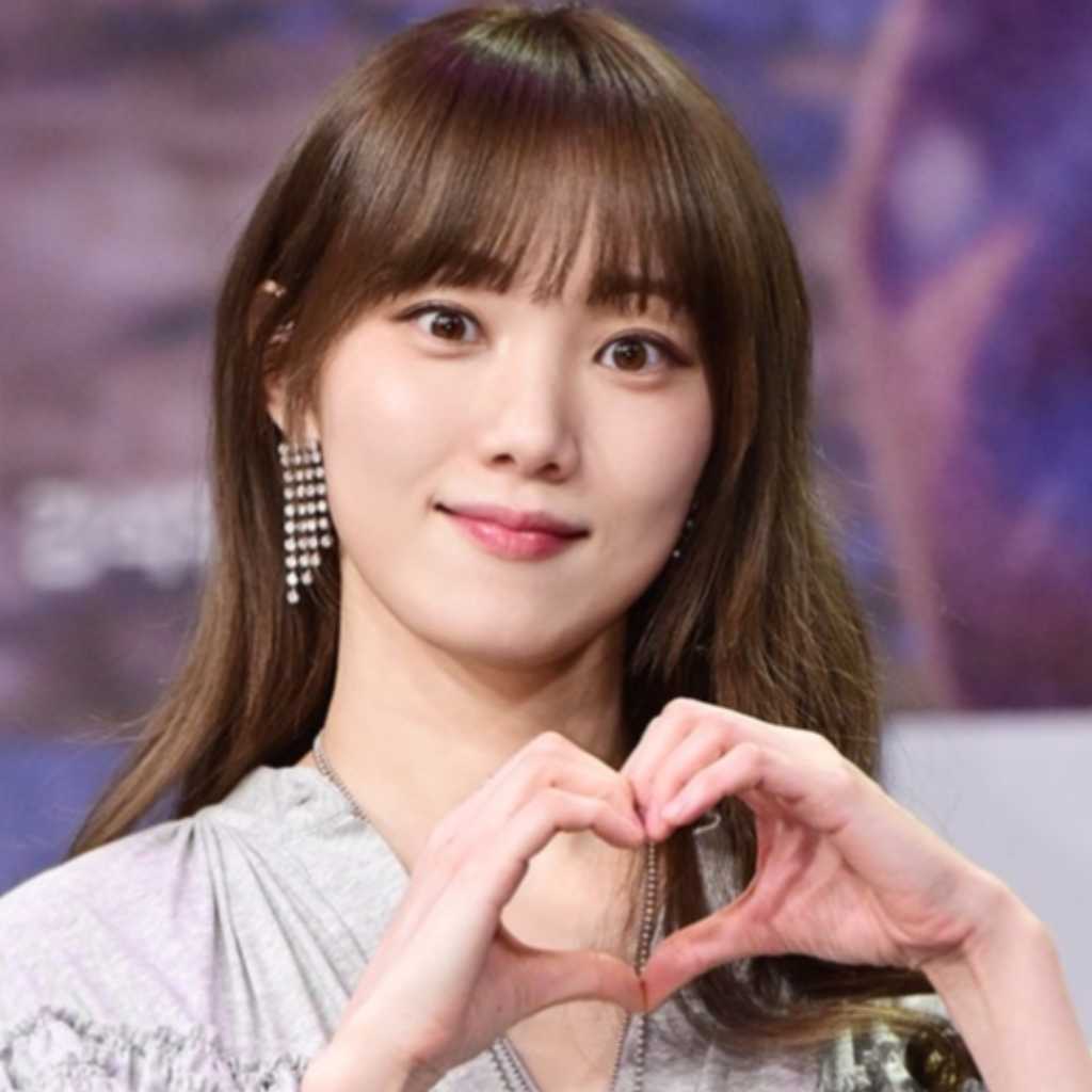 イ・ソンギョン、10年ぶりにMBCドラマへ復帰…新ドラマ「君がきらめく季節に」への思いを明かす