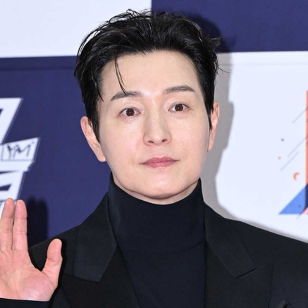 【PHOTO】チョン・ソンイル&イ・ソンミンら「第29回春史映画祭」レッドカーペットに登場