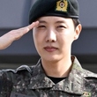 BTSのJ-HOPE、本日笑顔で除隊！ジンが現場に駆けつけ熱い抱擁