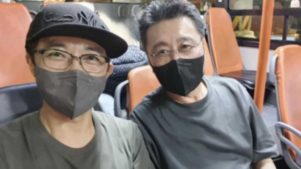 チェ・ジョンウさんの突然の訃報…後輩俳優たちが生前の写真と共にSNSで追悼