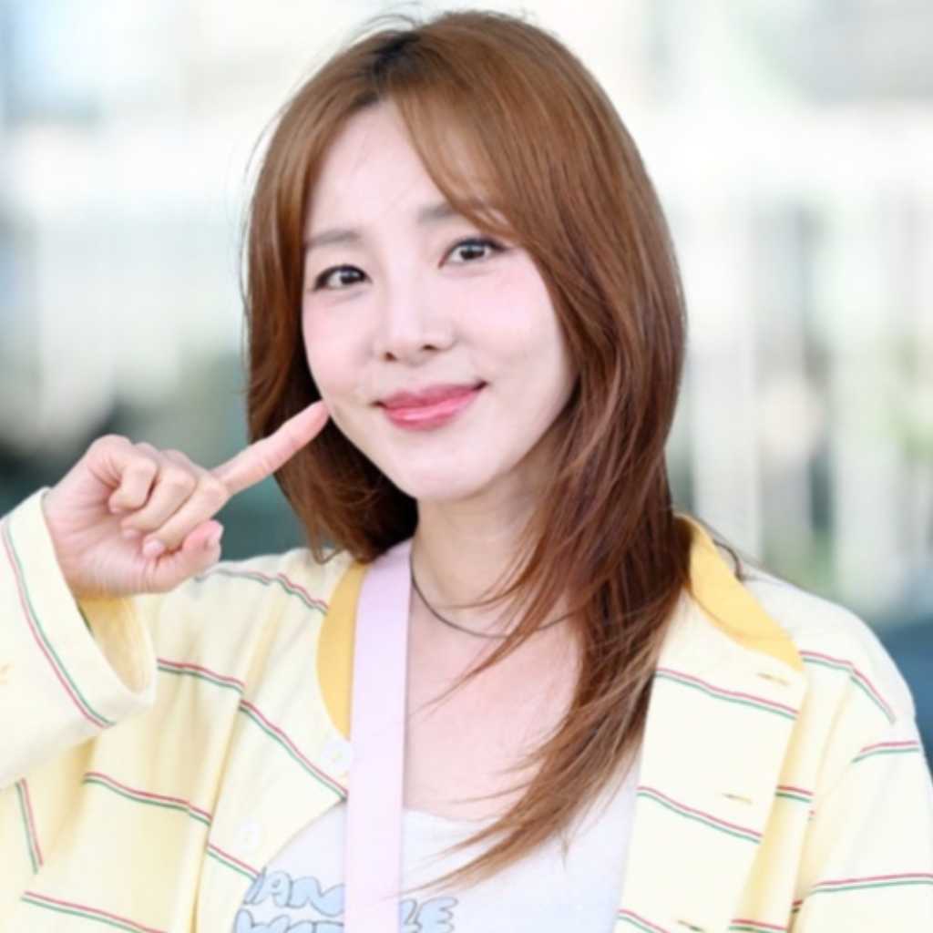 【PHOTO】2NE1のDARA、海外スケジュールのためベトナムへ出国（動画あり）