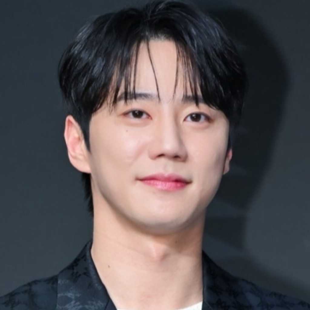 “入隊中”イ・ジュニョン、ATEEZの「BAD」を踊る姿も!?近況が再び話題に