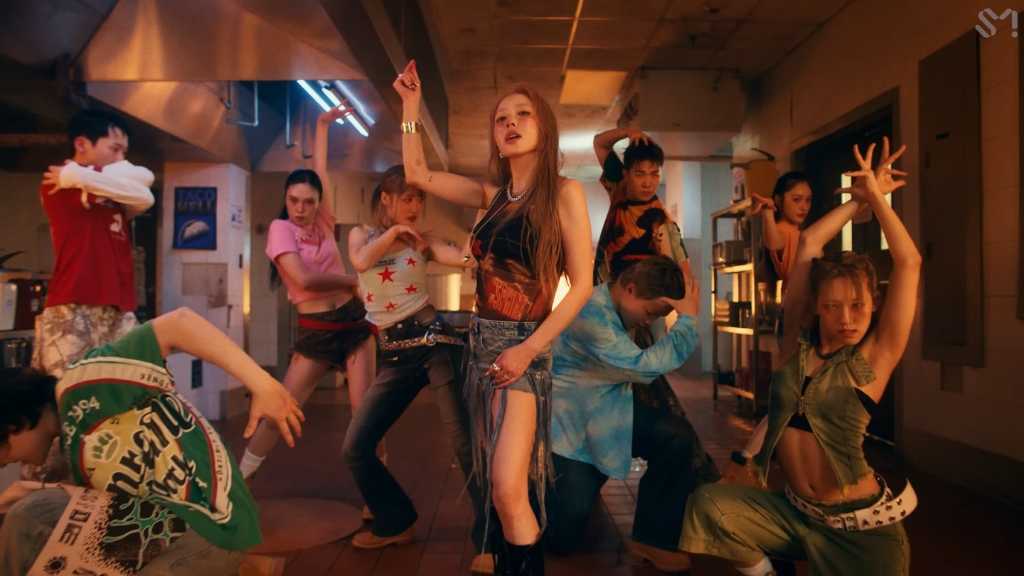 BoA、タイトル曲「Crazier」MV公開…エネルギッシュなパフォーマンスと歌声で魅了