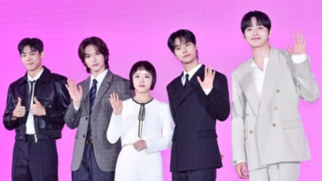 キム・ヒャンギ、BL作家を演じた感想を語る「同性だからこそ理解し合える愛があると思った」