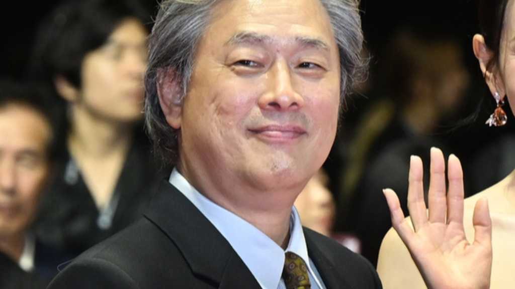 【PHOTO】パク・チャヌク監督「釜山国際映画祭」開幕式のレッドカーペットに登場（動画あり）