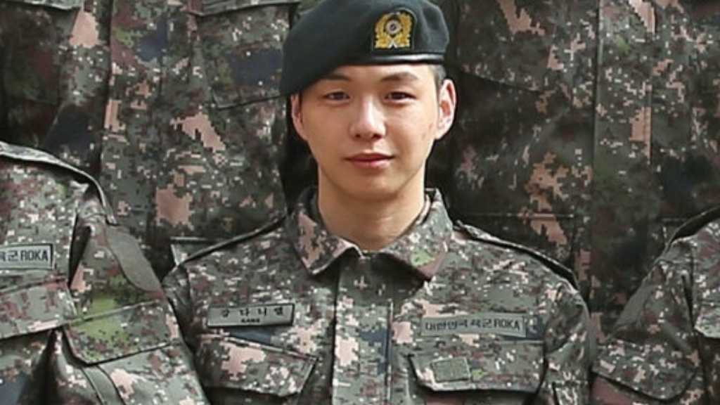 カン・ダニエル、訓練所での近況を公開！分隊長に志願…ファンから応援メッセージ続々