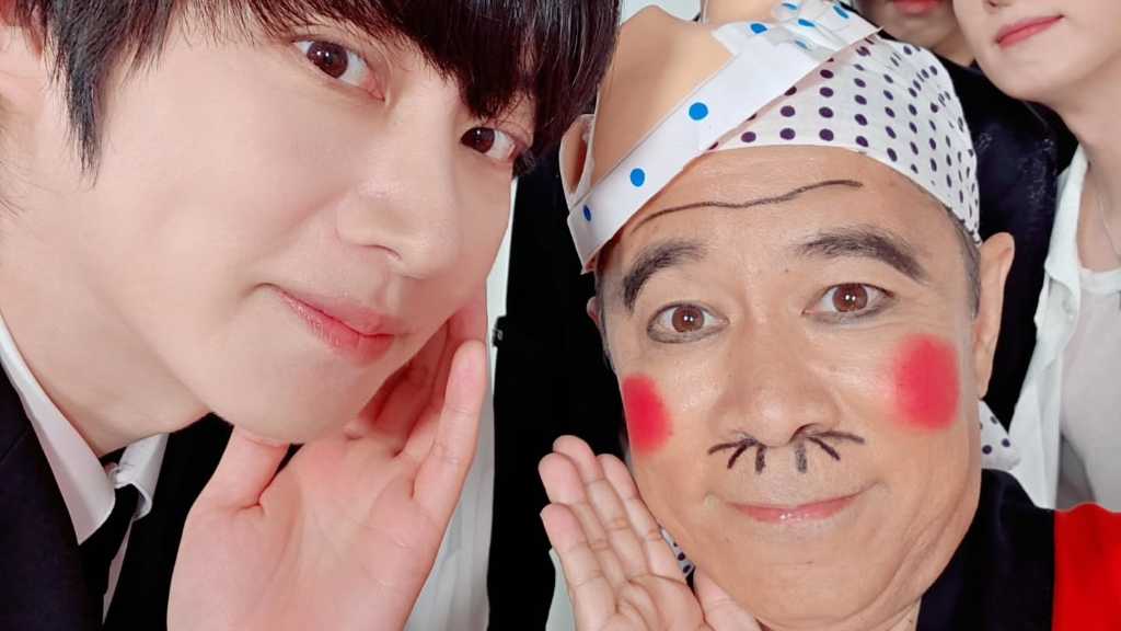 SUPER JUNIOR ヒチョル、ナインティナイン 岡村隆史との記念ショットが話題「11年ぶりの再会」