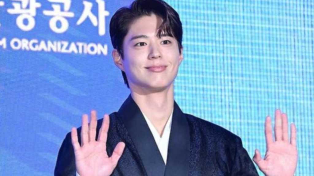 パク・ボゴム、花屋の店主に!?アルバイトの面接も担当…時給10万円の求人に25万人が応募