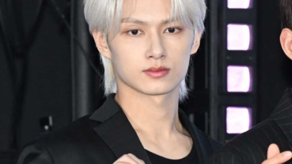 SEVENTEEN ジュン、中国映画「捕风追影」で悪役に！スチールカットが解禁…試写会でのグループ愛も話題