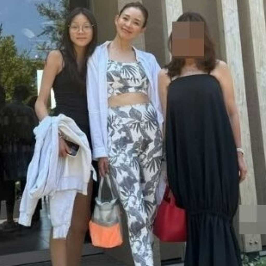 サランちゃん、母親譲りの圧倒的スタイルが話題に…韓国バラエティ出演で注目（動画あり）