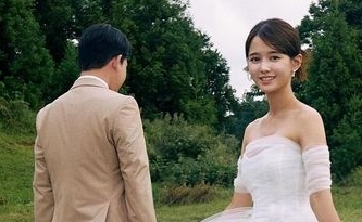 “結婚発表”ナム・ボラ、ウエディングフォトを公開…愛情たっぷりの眼差し「本当に素敵な人になりたい」