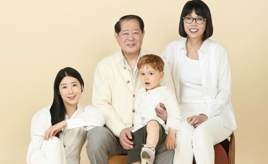 藤田小百合、微笑ましい家族写真を公開…息子全くんの成長にも驚き