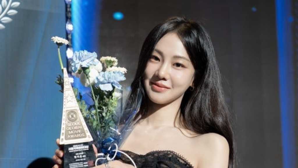 映画「ヒットマン2」出演ハン・ジウン、助演女優賞を受賞“演技を愛する俳優になりたい”
