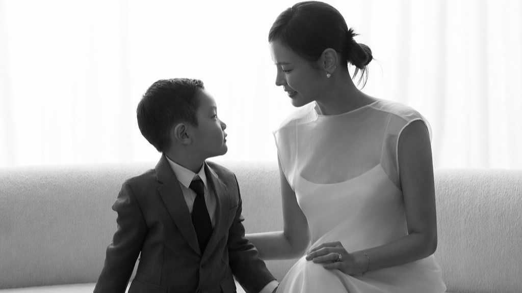 日本で暮らす女優ク・ジェイ、第2子妊娠を報告!長男が育児練習をする姿も「秋になれば会える」