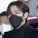 【PHOTO】NCT DREAM、京セラドーム公演のため日本へ出国…クールなファッションで登場（動画あり）