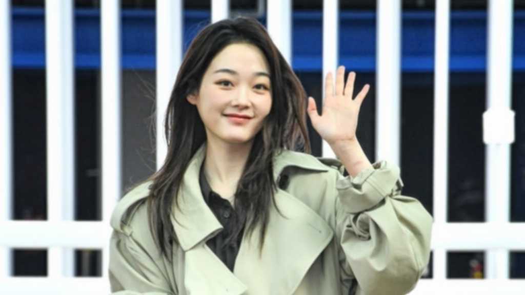 【PHOTO】イ・ユミ、海外スケジュールのため出国