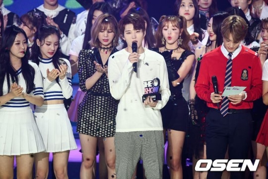 Photo Infinite ウヒョン 9 11放送 The Show で1位を獲得 ソロデビュー後初の快挙 Kstyle