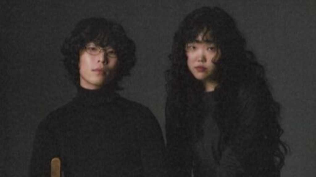 AKMU、YGから独立後初のプロフィール写真を公開…個性的なビジュアルに注目