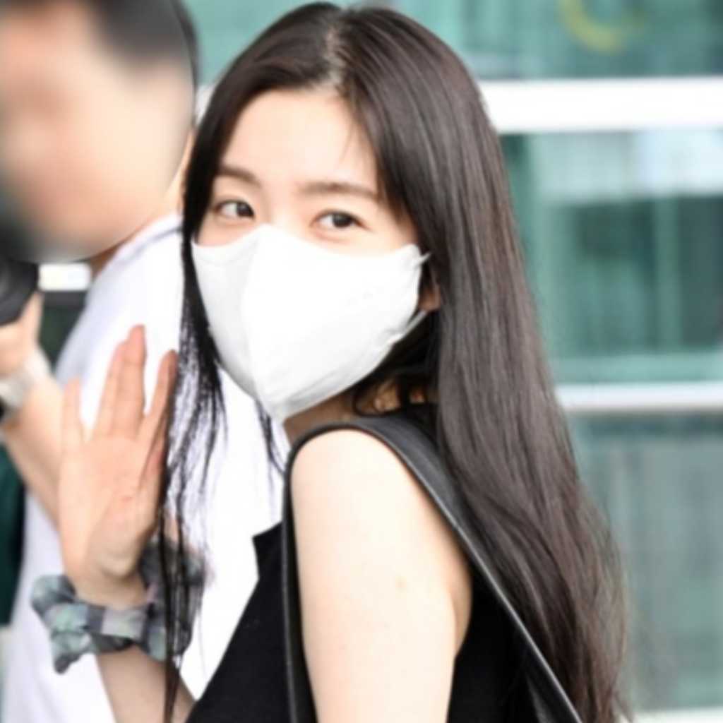 【PHOTO】Red Velvet アイリーン、ソロコンサートのためシンガポールへ出国(動画あり)
