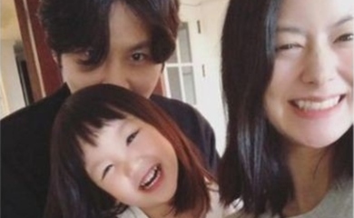 “日韓夫婦”秋葉里枝＆イ・ジェハク、仲睦まじい家族写真を公開…溢れる笑顔で愛らしい雰囲気