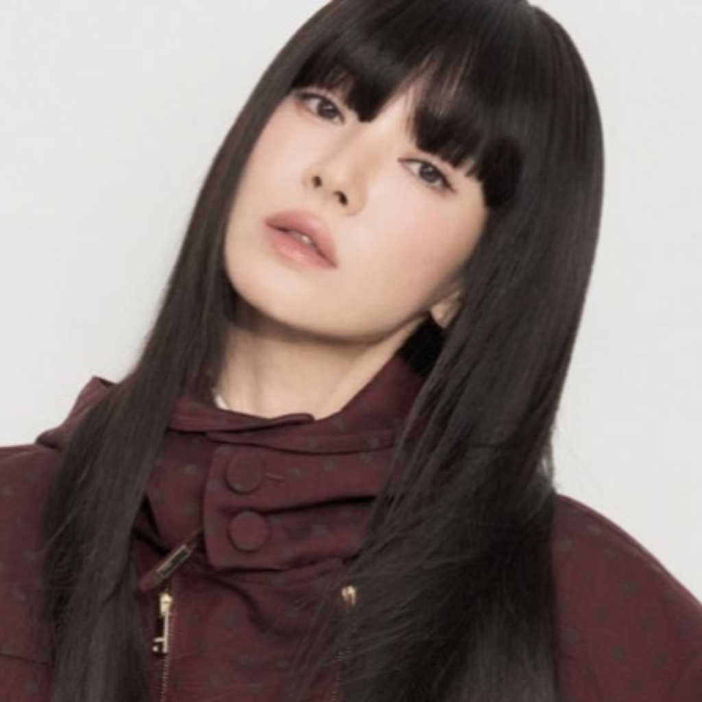 ソン・ヘギョ、前髪＆ロングヘアでシックな魅力！FENDIの新キャンペーン写真を公開