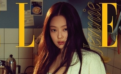 BLACKPINK ジェニー、雑誌「ELLE」2月号の表紙に登場…腹筋＆くびれに