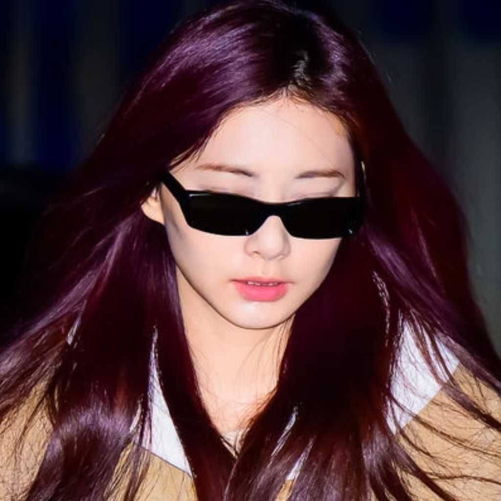 【PHOTO】TWICE ツウィ、海外スケジュールのため香港へ出国