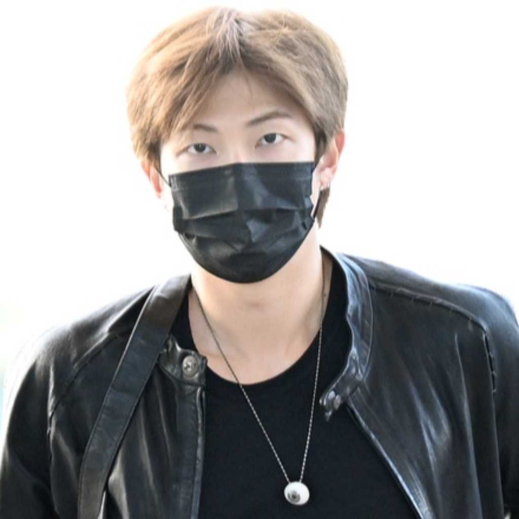【PHOTO】BTSのRM、海外スケジュールのため出国