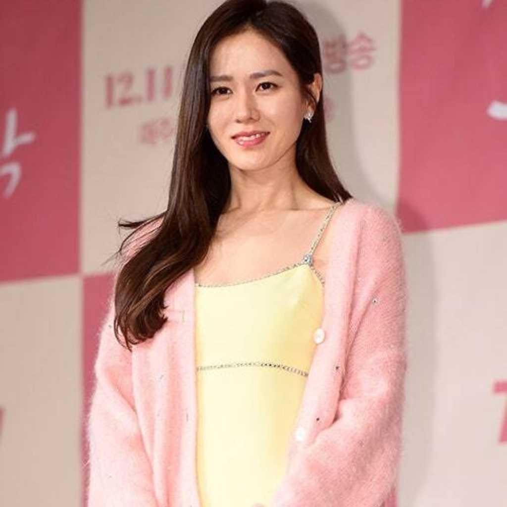 ソン・イェジン、ボブヘアの近況動画が話題…夫ヒョンビンの事務所代表も「可愛い」と絶賛