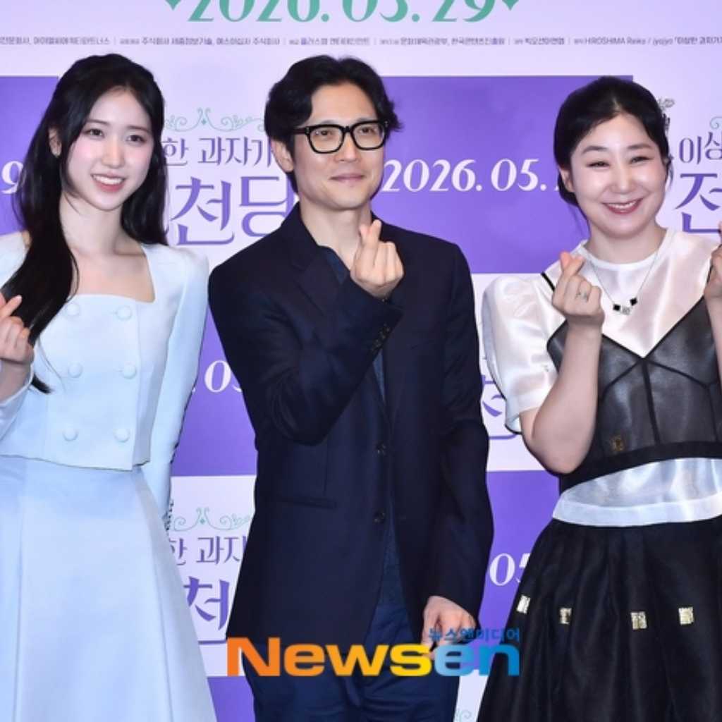 【PHOTO】ラ・ミラン＆イ・レ、映画「ふしぎ駄菓子屋 銭天堂」韓国版のマスコミ向け試写会に出席