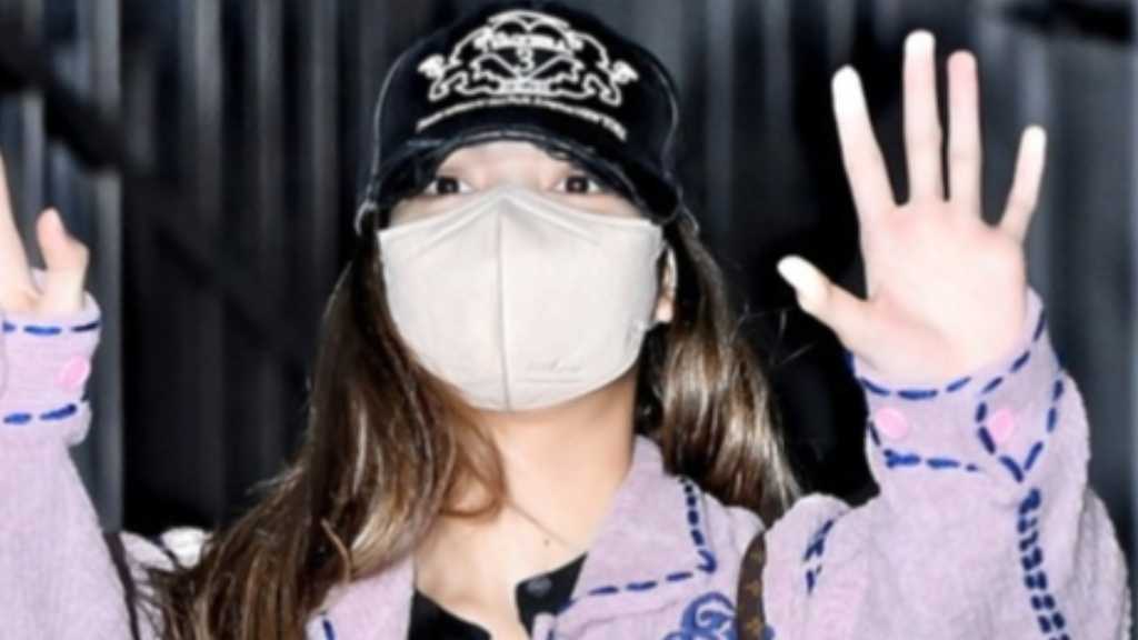 【PHOTO】BLACKPINK、ワールドツアーのためフィリピンへ出国（動画あり）