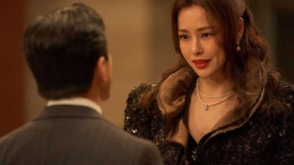 Netflix「エマ」イ・ハニ、出産後の変化を語る“より大胆になった…夫は恩人のような存在”