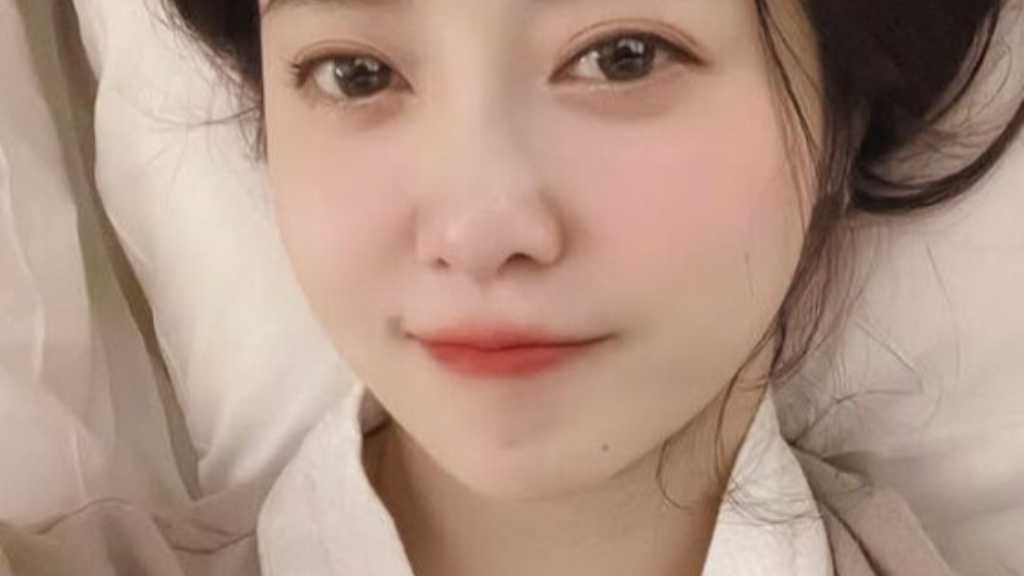 ク・ヘソン“価格論争”のヘアカーラーに続き…新たにハンドメイド商品を発売