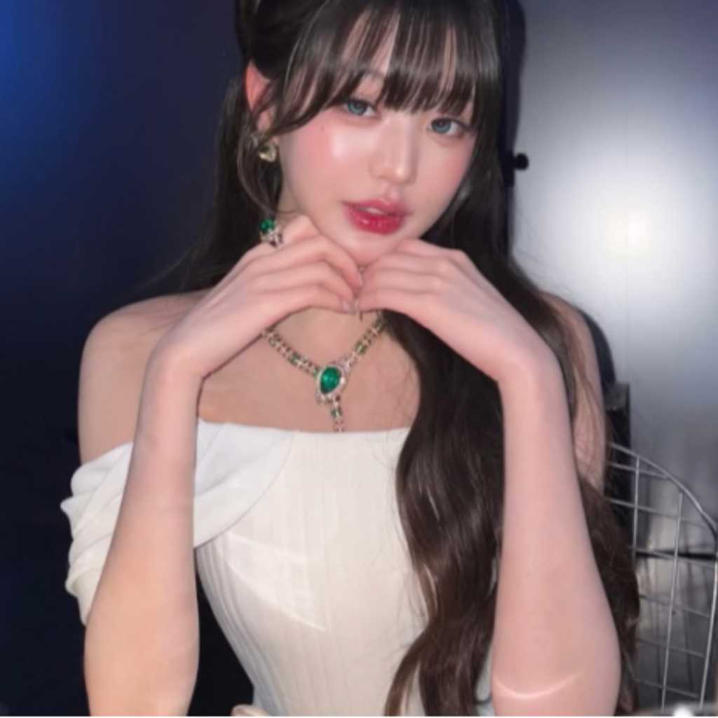 IVE ウォニョン、東京で華やかな誕生日パーティー！韓国のブルガリCEOと和やかな雰囲気