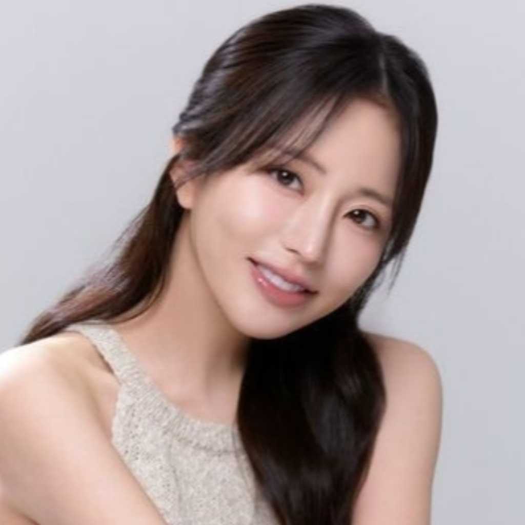 フリーアナウンサー谷あさこ、韓国で女優に挑戦！CUBEエンターテインメントと専属契約を締結