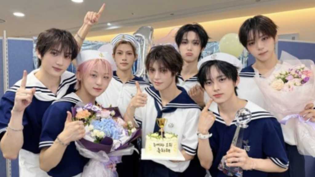 NouerA、地上波音楽番組で初の1位を獲得!ファンに感謝「いつも一緒にいてくれてありがとう」