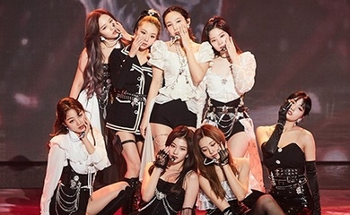 【PHOTO】TWICE＆GOT7＆MAMAMOOら「2020 MBC歌謡大祭典」でステージ披露