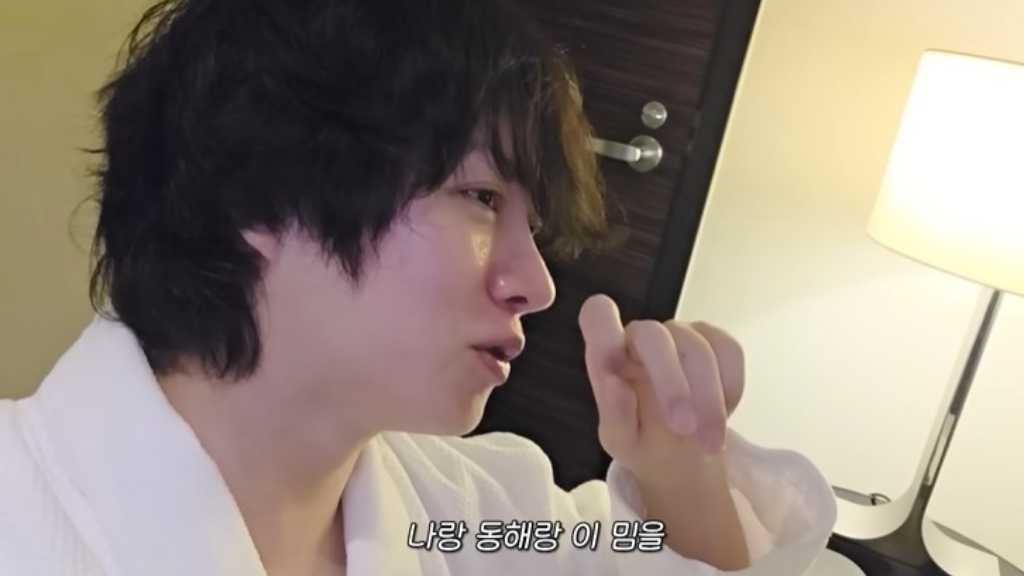 SUPER JUNIOR ヒチョル、ドンヘ宛の告訴状に言及…深刻な指摘から一転「メンバーにいじられるのが好き」と笑顔も