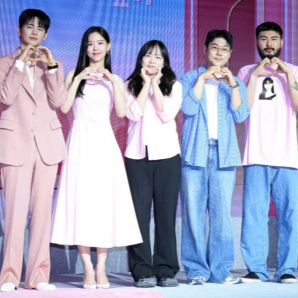 【PHOTO】ソ・イングク&カン・ハンナら、Netflix「彼氏彼女いない歴=年齢、卒業します」シーズン2の制作発表会に出席