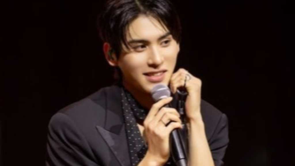 SF9 ユテヤン、入隊前最後のファンミーティングが大盛況!メンバーのサプライズ登場も