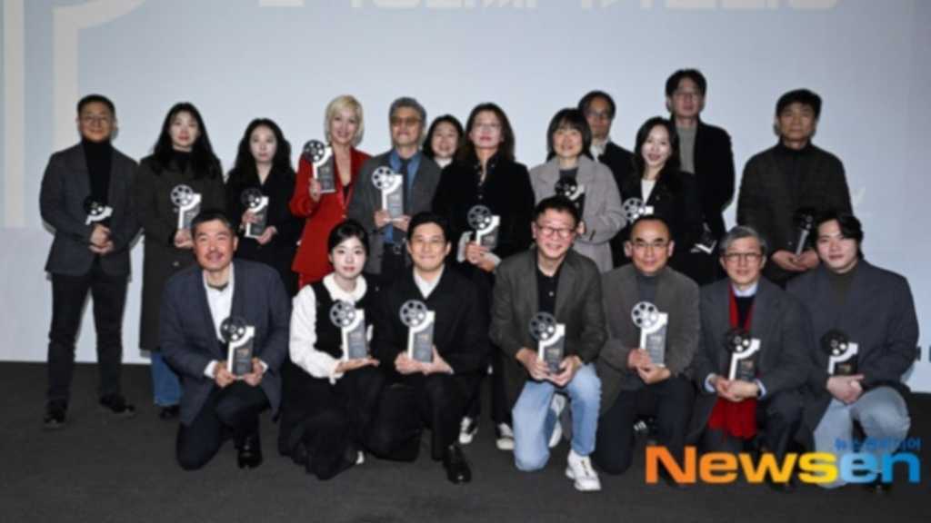 【PHOTO】イ・ヘヨン＆パク・ジヒョンら「第12回 韓国映画制作家協会賞」授賞式に出席